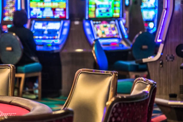 Mobile interface demonstrating live dealer blackjack streaming on a modern smartphone
